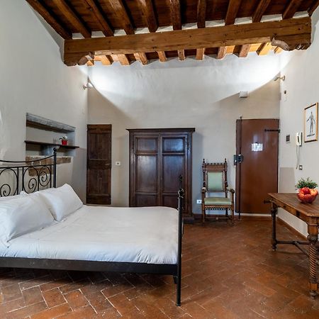 Santa Croce Junior Suite - Dolcevita Holiday Florence Exterior photo